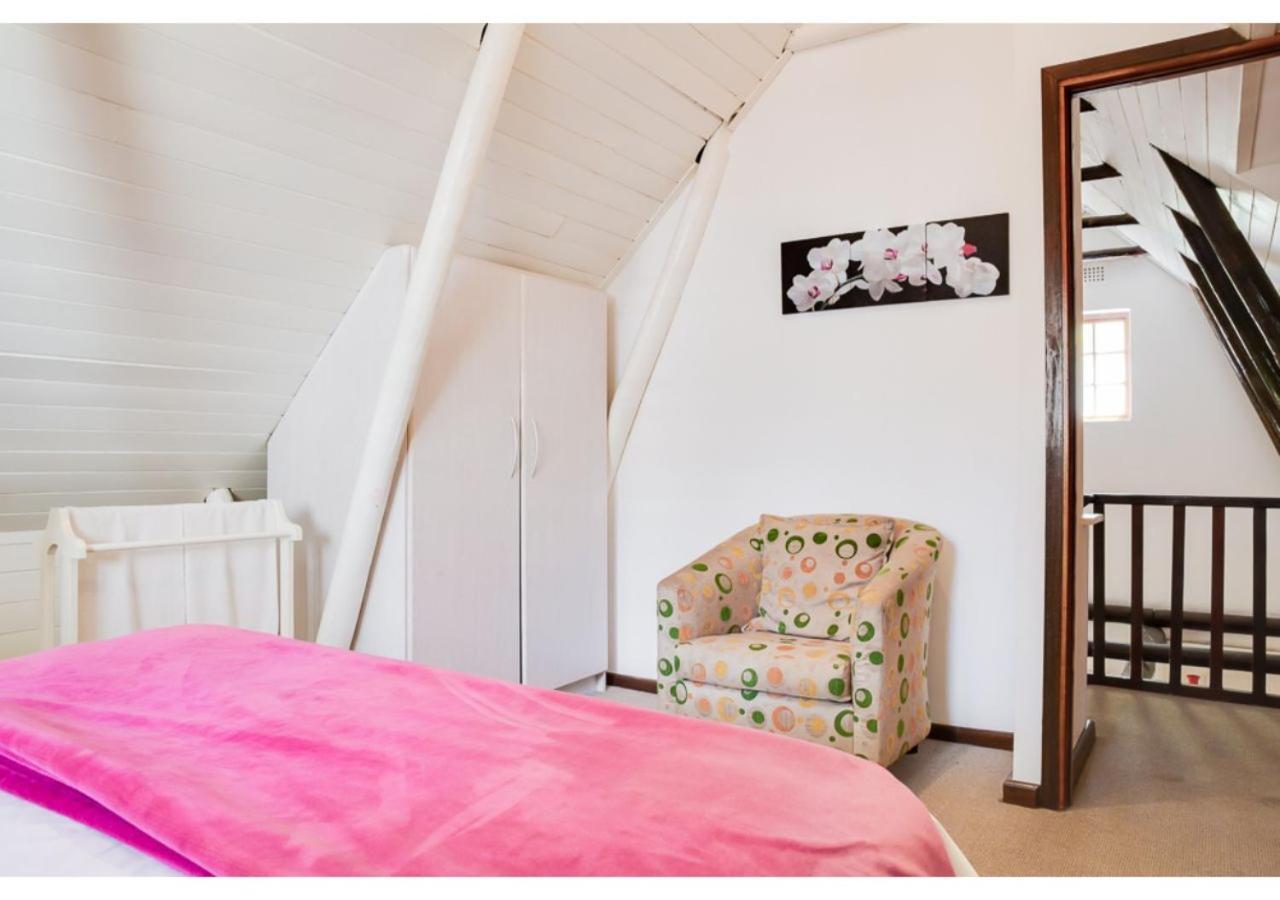 Houtkapperspoort Country Cottages ケープタウン エクステリア 写真